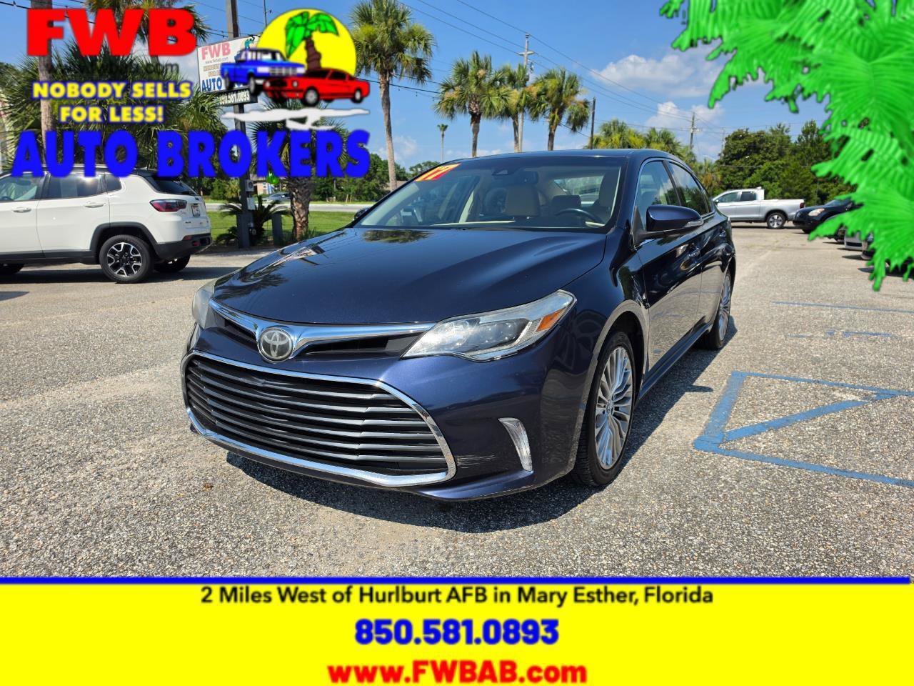 Used 2017 Toyota Avalon Limited FWD image 1