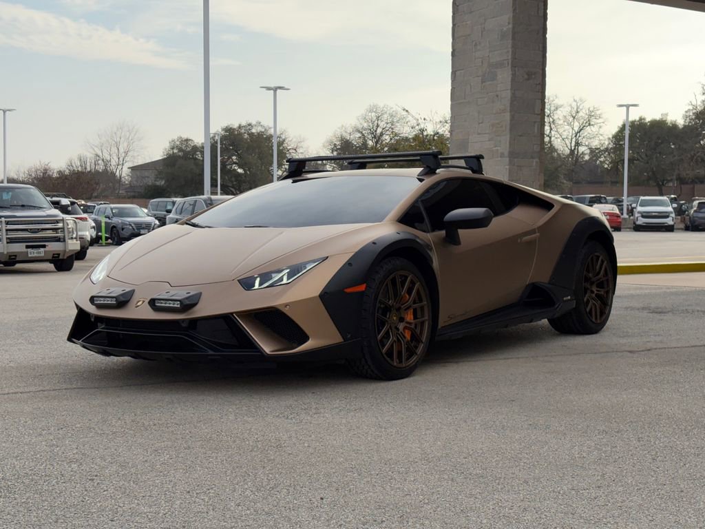 Used 2024 Lamborghini Huracan Sterrato image 7