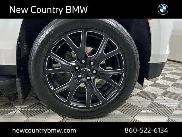Used 2024 Chevrolet Tahoe LT w/ Luxury Package AWD/4WD image 9