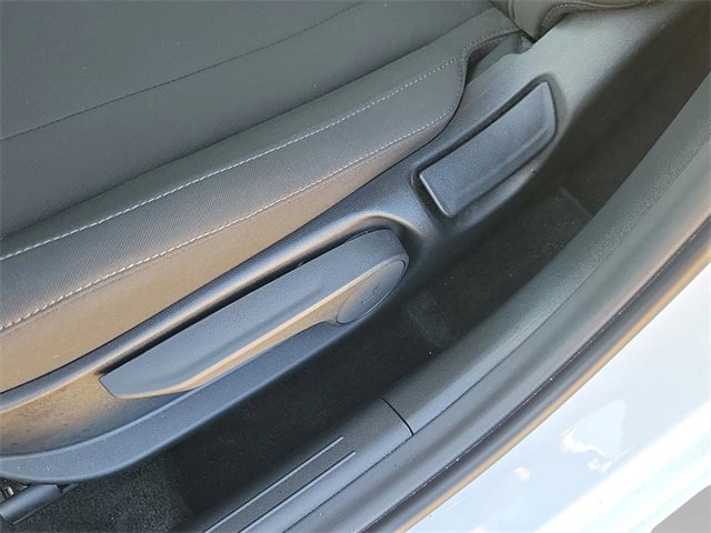Used 2025 Hyundai Elantra Sport image 16
