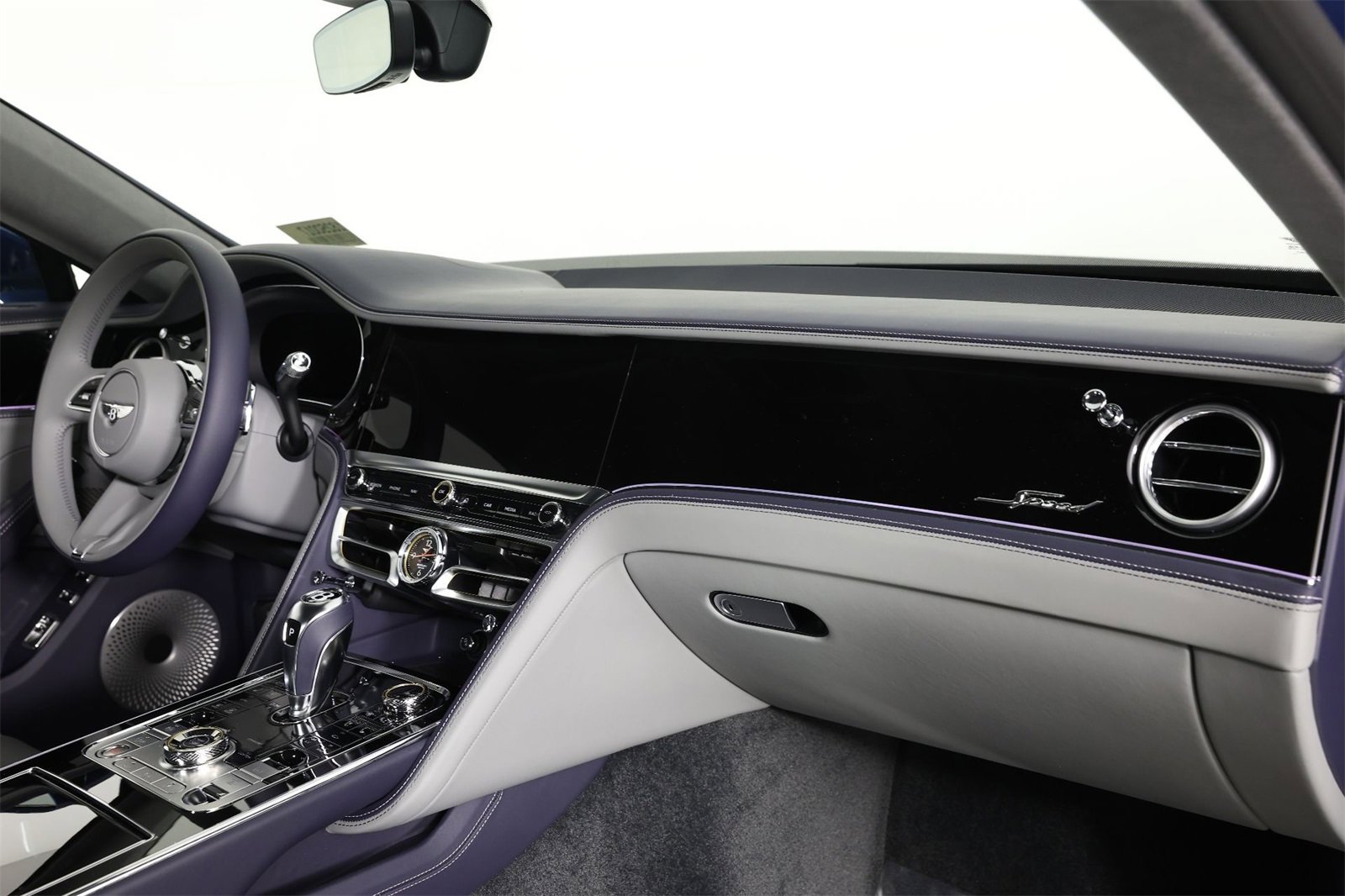 New 2025 Bentley Flying Spur Plug-In Hybrid image 27