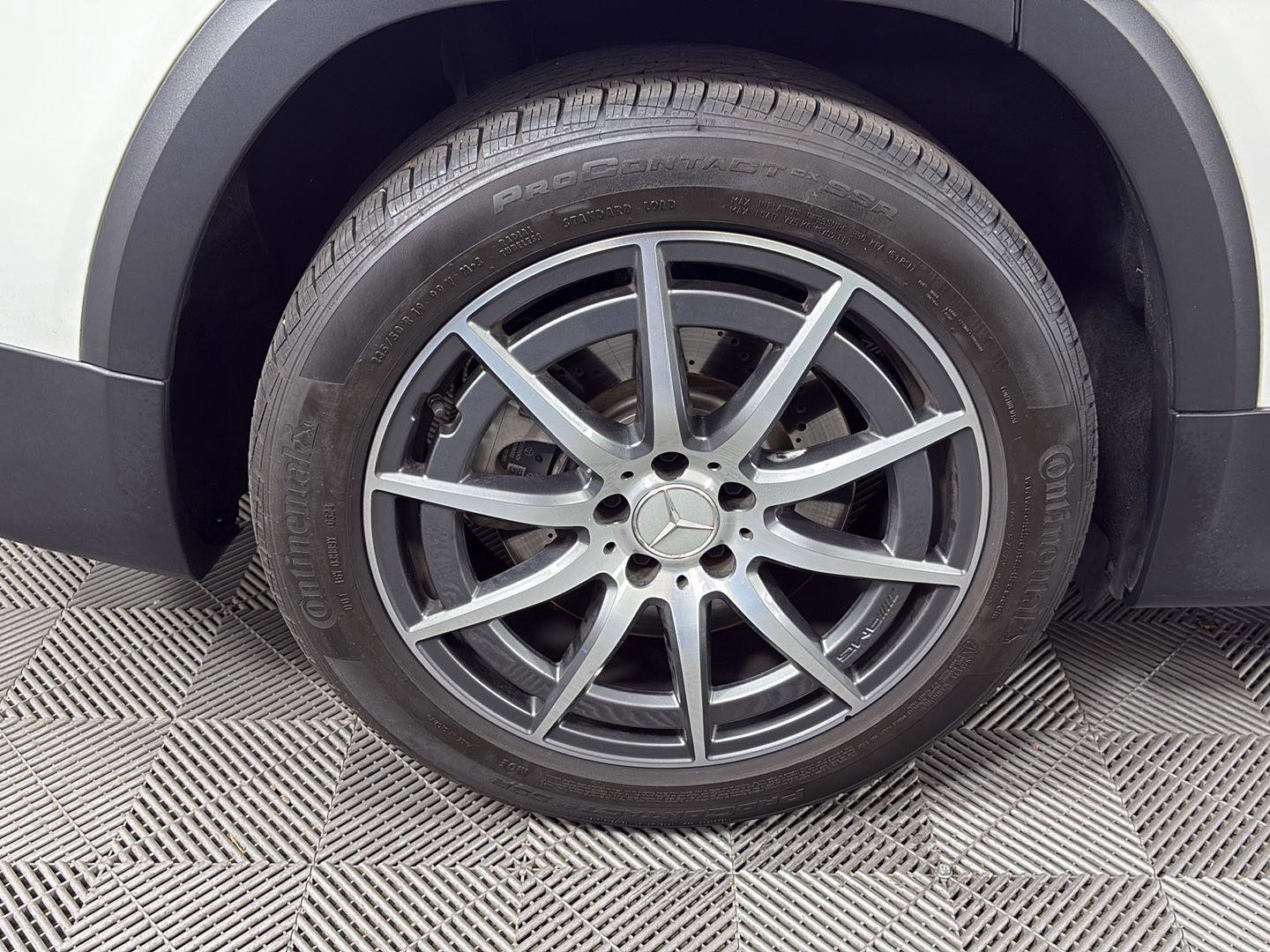 Used 2023 Mercedes-Benz GLB 35 AMG 4MATIC image 16
