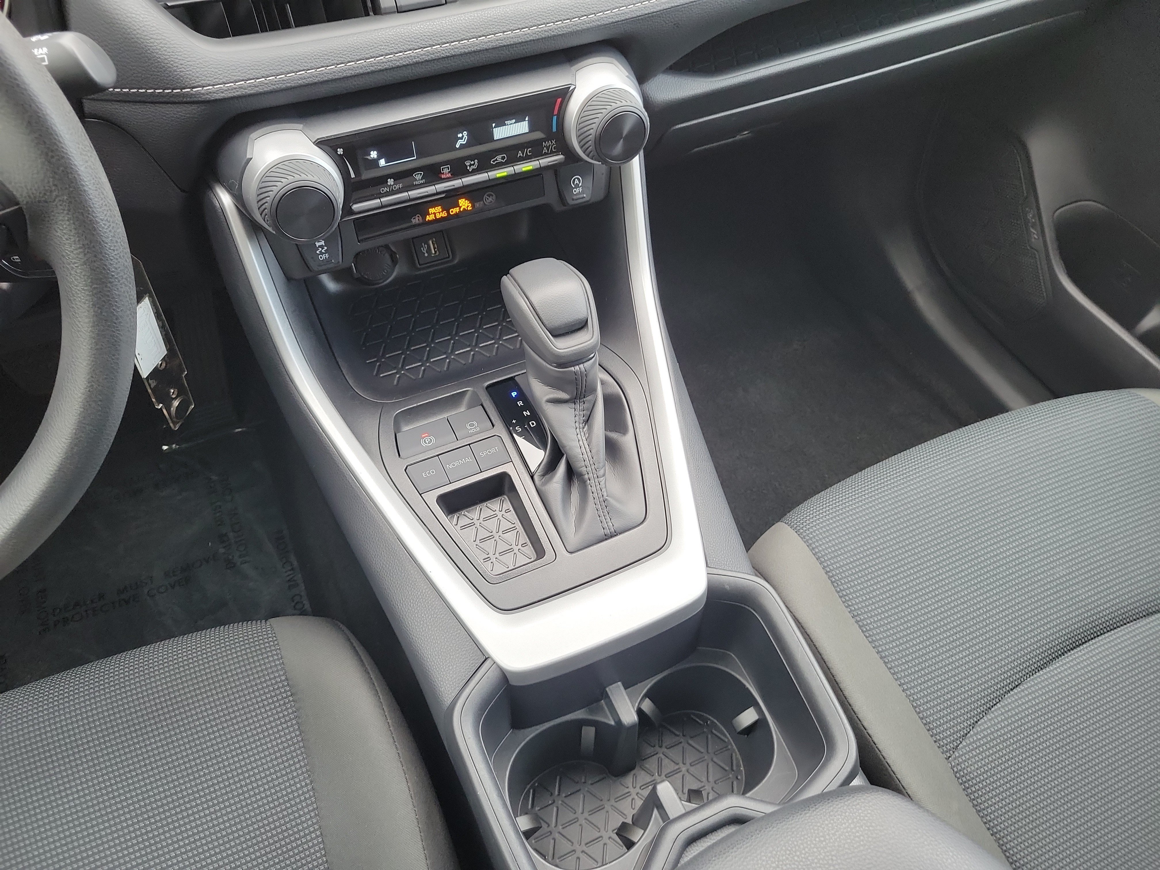 Certified 2025 Toyota RAV4 LE FWD image 19