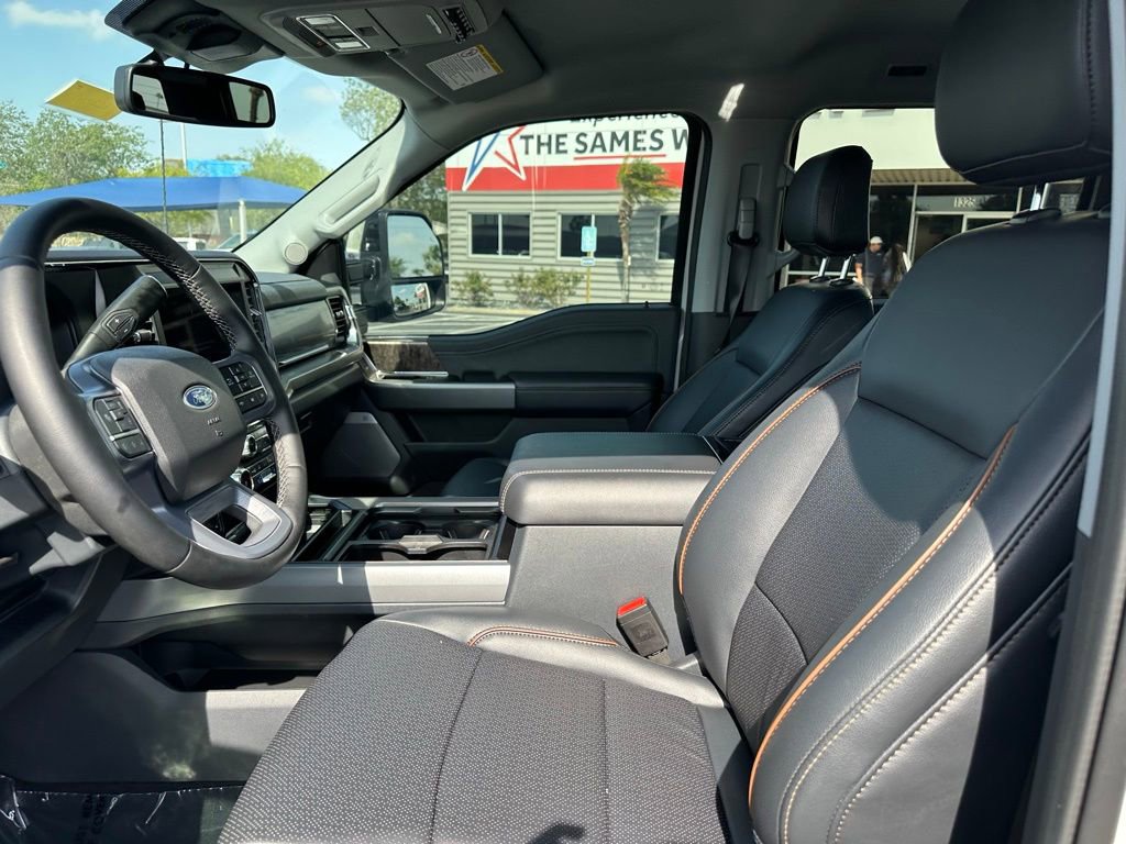 Certified 2026 Ford F250 Lariat w/ Black Appearance Package image 11