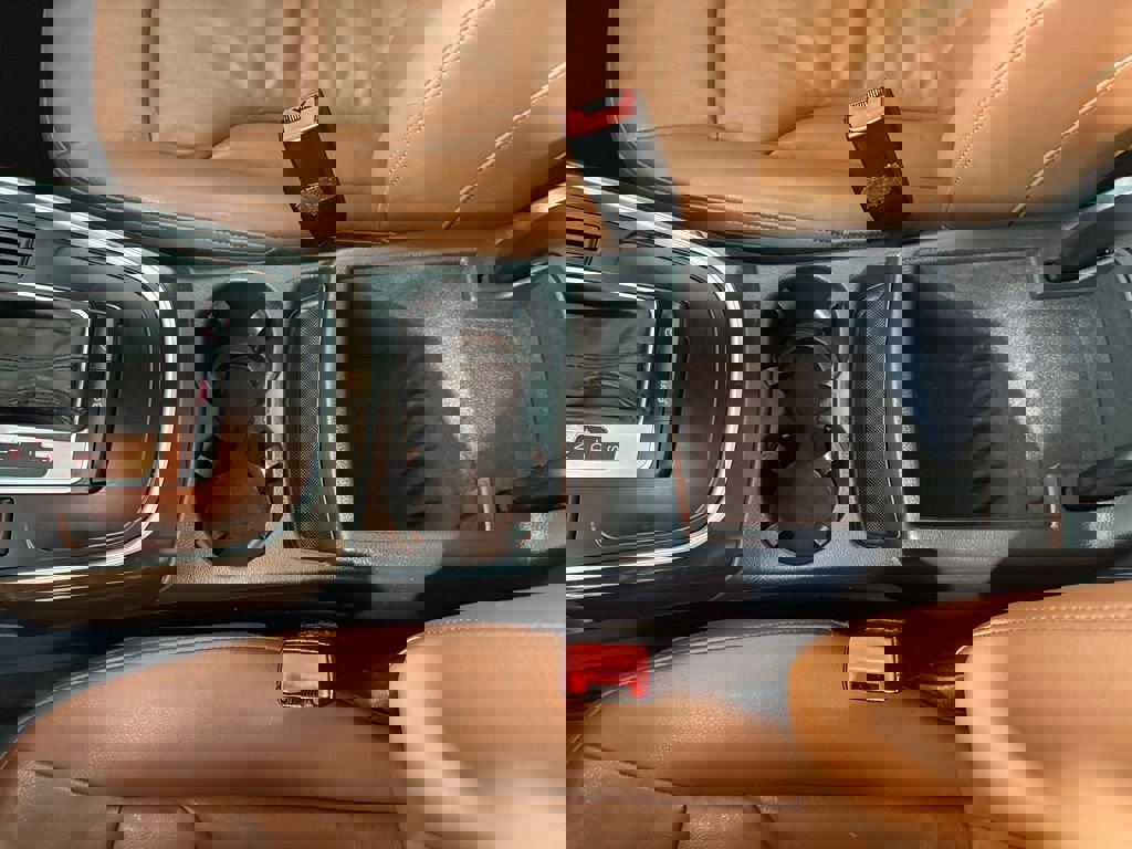 Used 2011 Audi Q5 2.0T Premium image 26