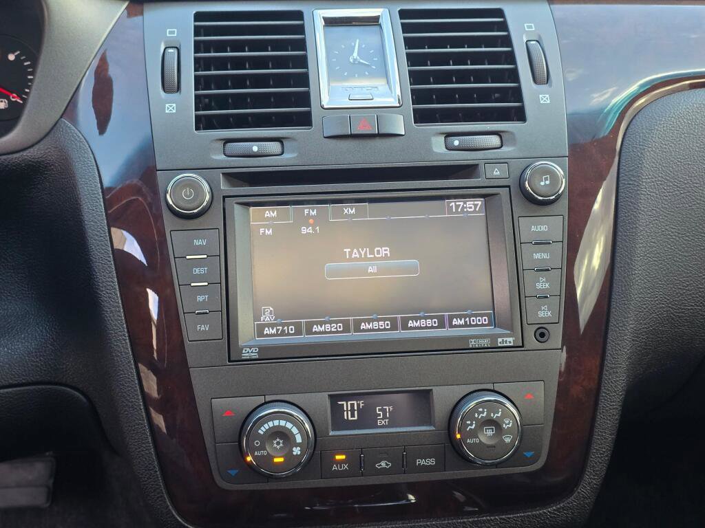 Used 2007 Cadillac DTS Performance image 15