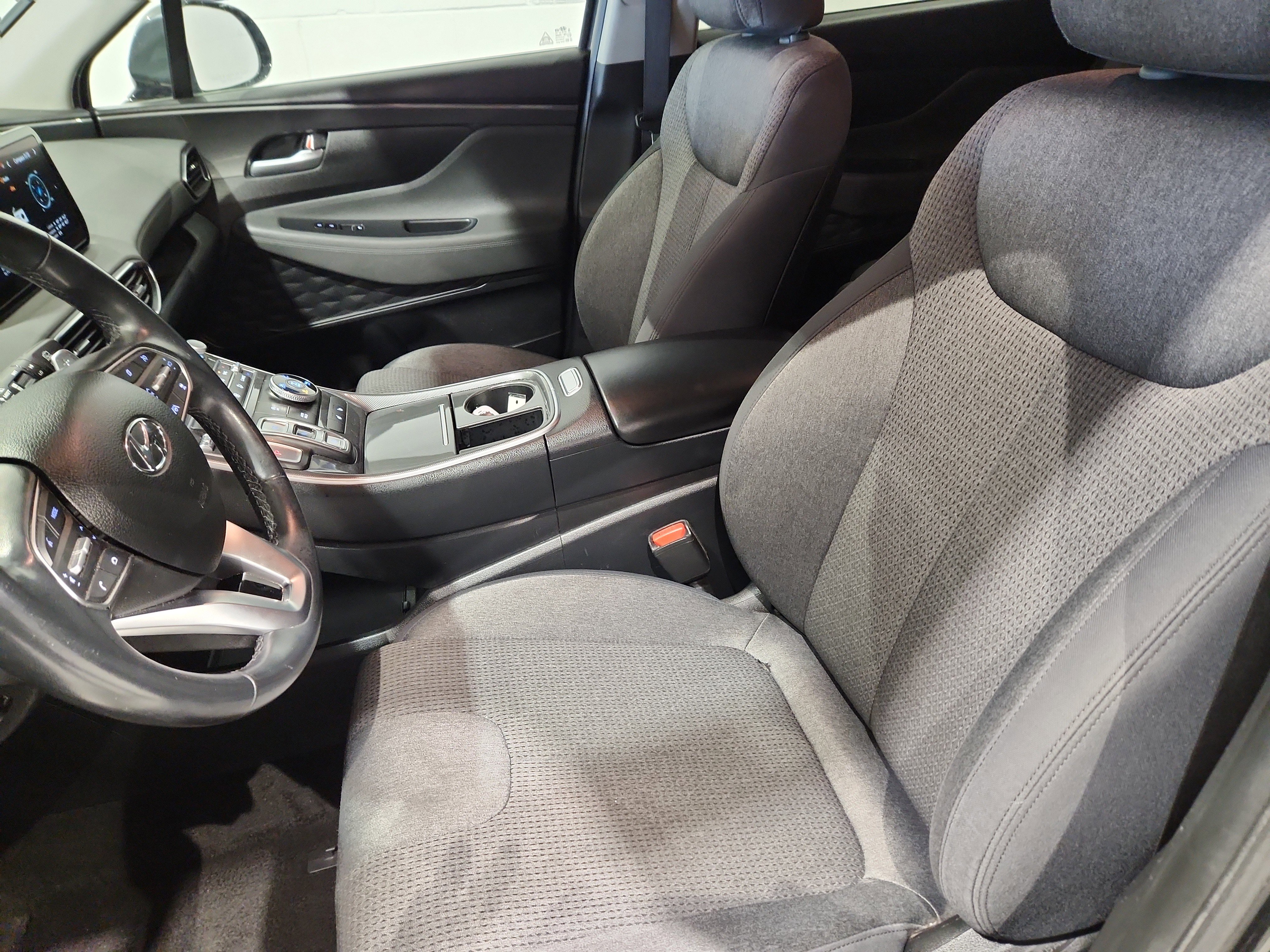 Used 2023 Hyundai Santa Fe SEL image 13