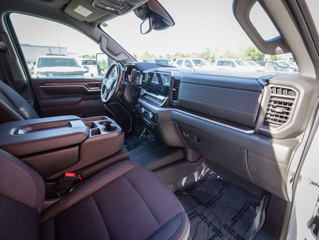 Used 2025 GMC Sierra 3500 SLE w/ SLE Convenience Package AWD/4WD image 22