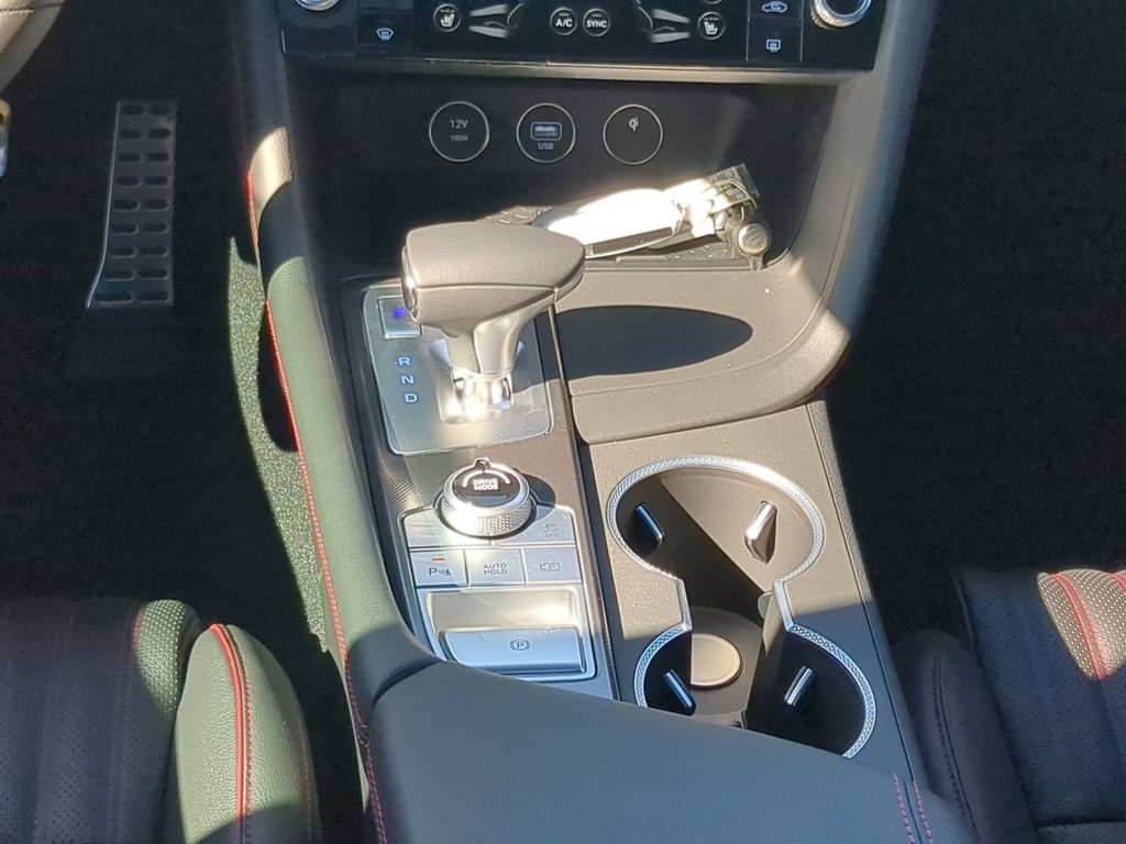 Used 2025 Genesis G70 3.3T Advanced RWD image 18