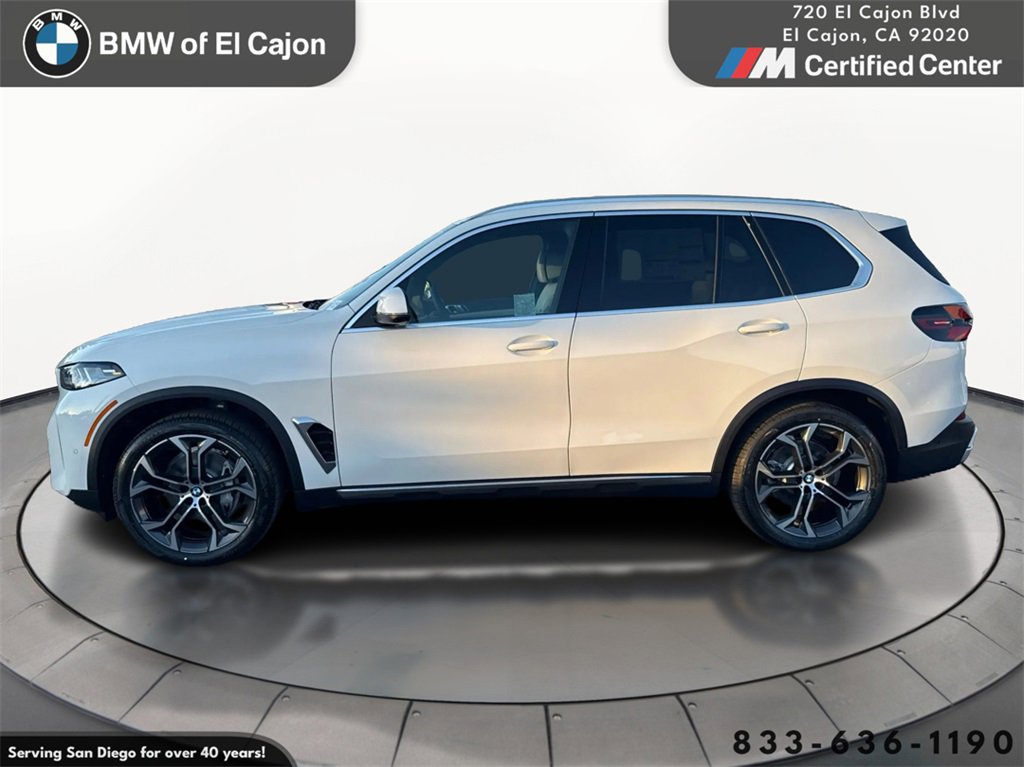 New 2026 BMW X5 sDrive40i image 8