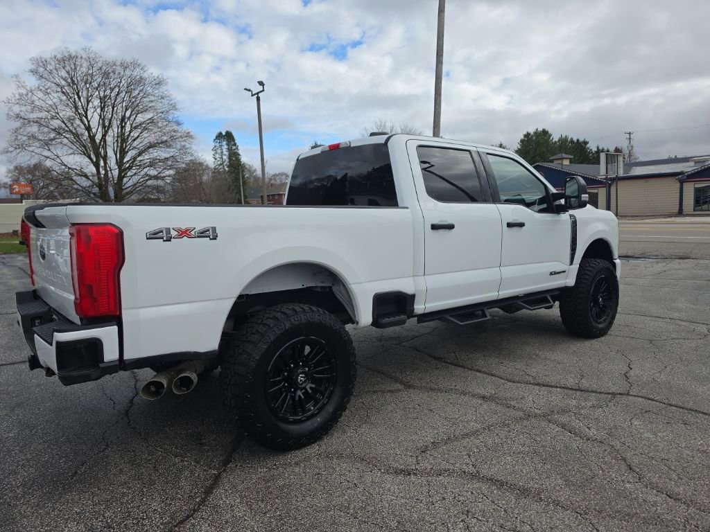 Used 2023 Ford F250 XLT AWD/4WD image 6