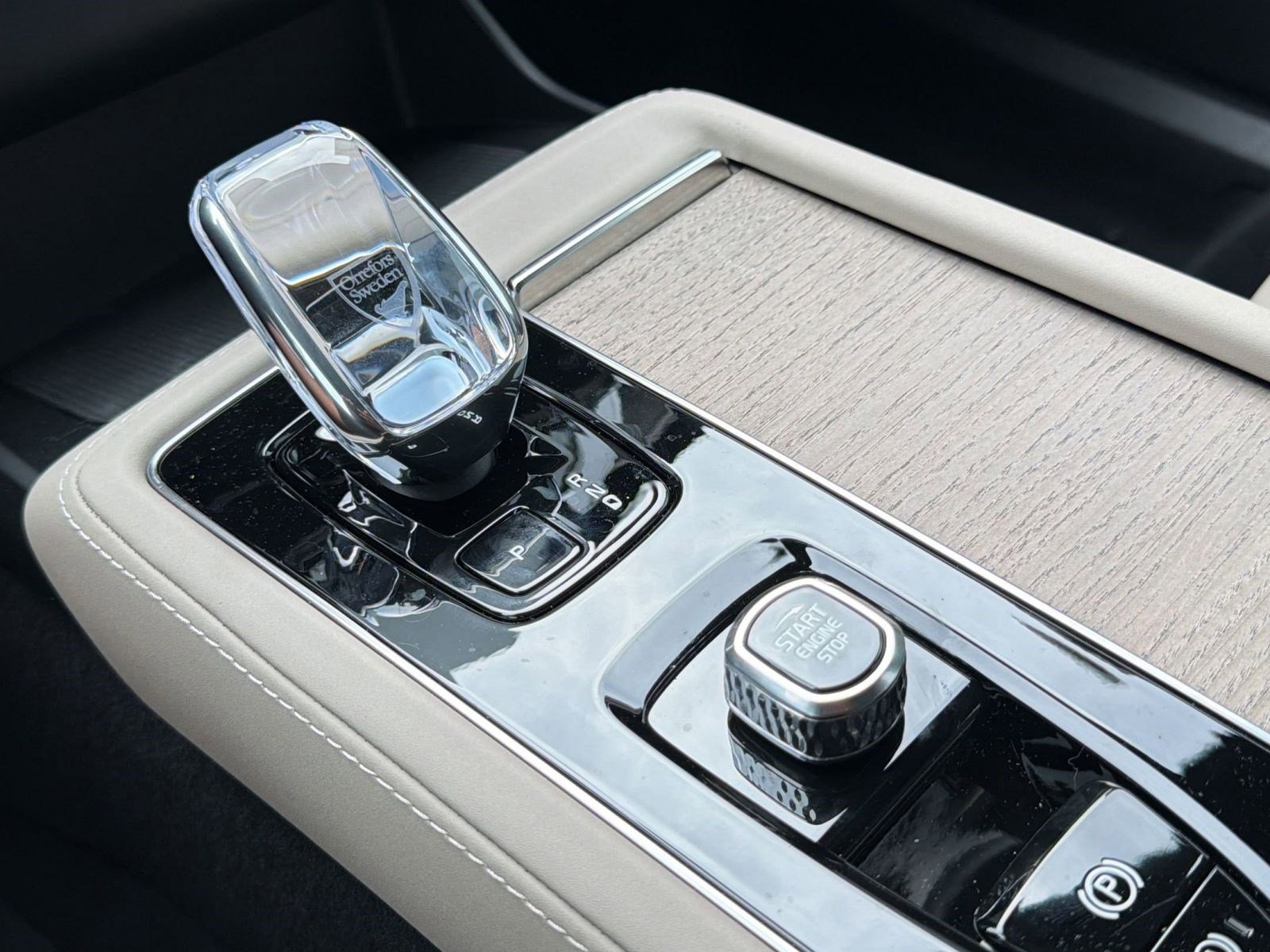 New 2026 Volvo XC90 B6 Plus AWD/4WD image 18