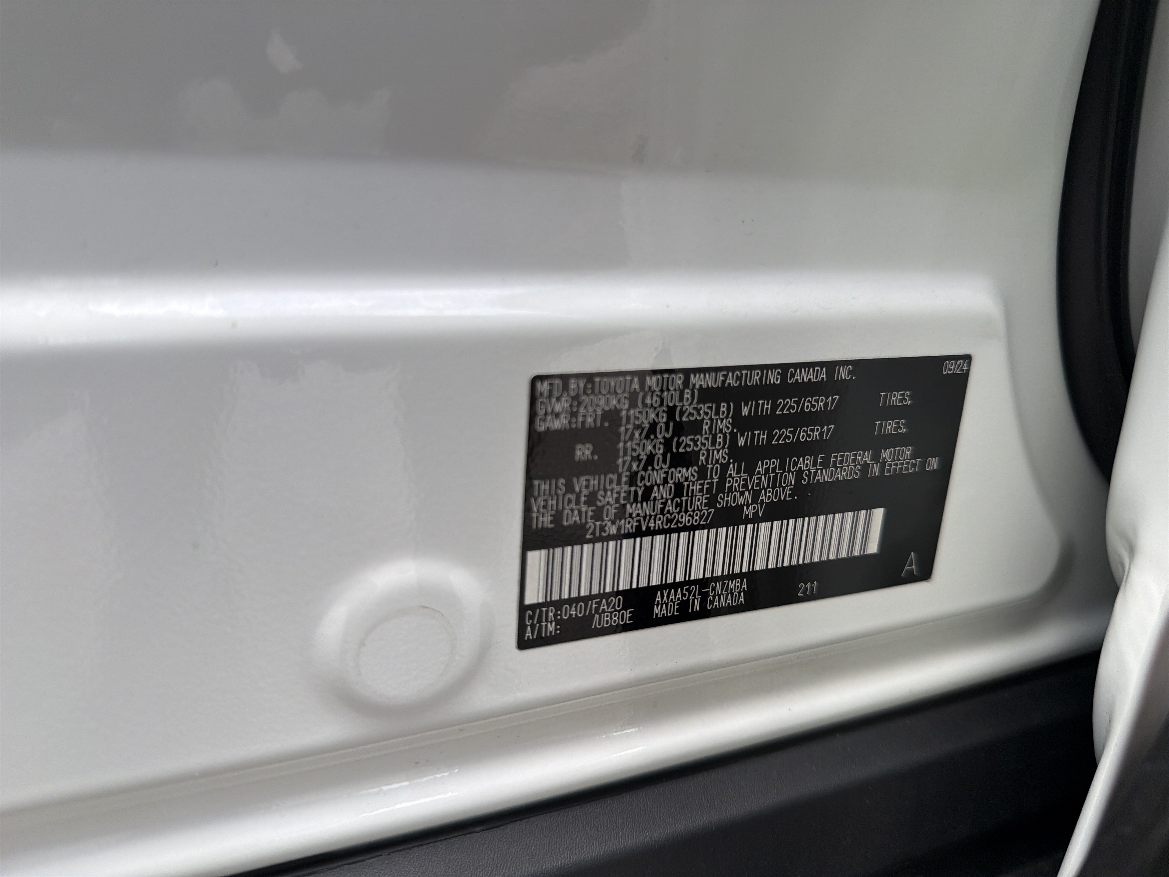Certified 2024 Toyota RAV4 XLE FWD image 32