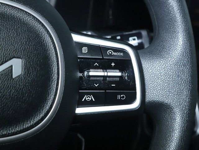 Used 2022 Kia Sorento LX AWD/4WD image 25