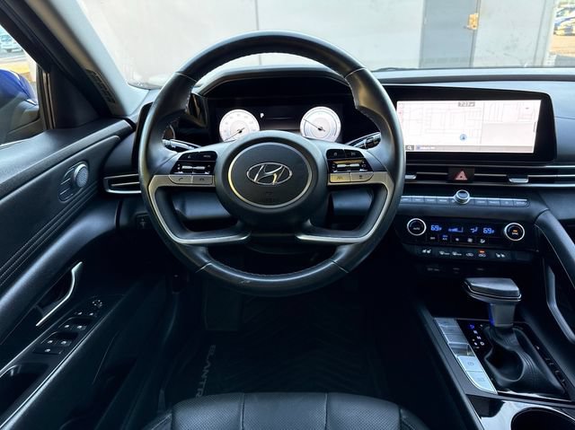 Used 2023 Hyundai Elantra Limited w/ Winter Weather Package FWD image 17