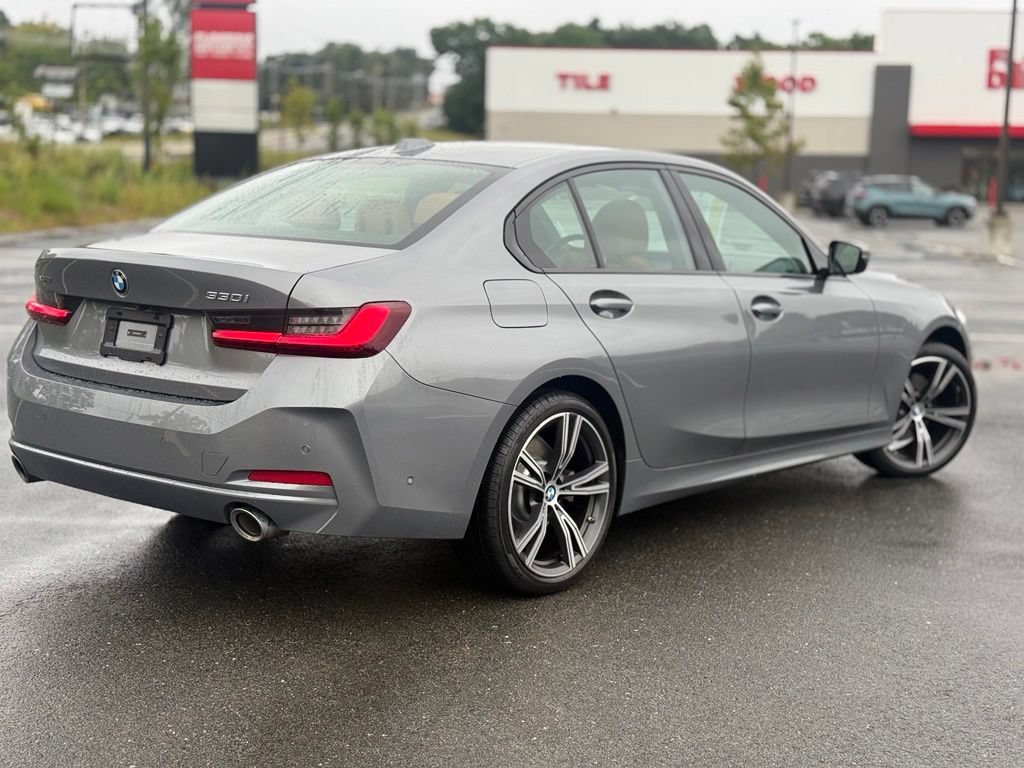 Certified 2023 BMW 330i xDrive Sedan w/ Parking Assistance Package AWD/4WD image 6
