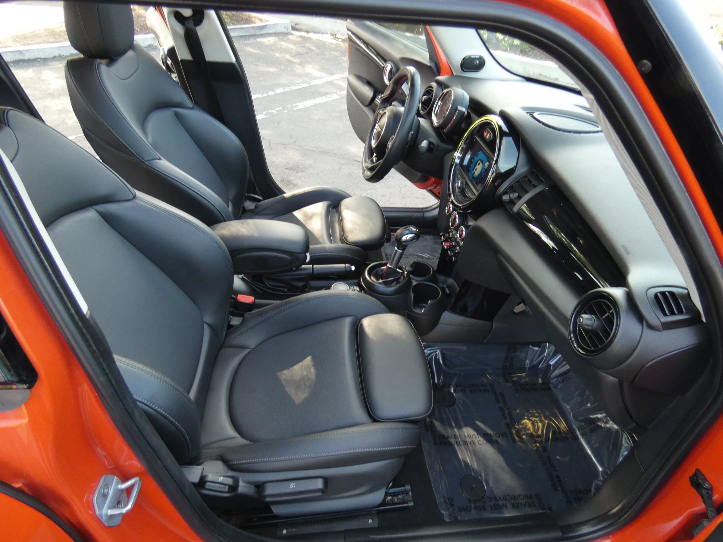 Used 2019 MINI Cooper S w/ Premium Package image 27