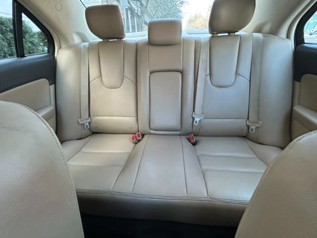 Used 2012 Ford Fusion SEL image 27