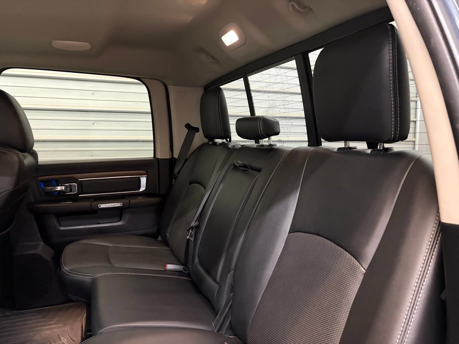 Used 2017 RAM 3500 Laramie AWD/4WD image 24