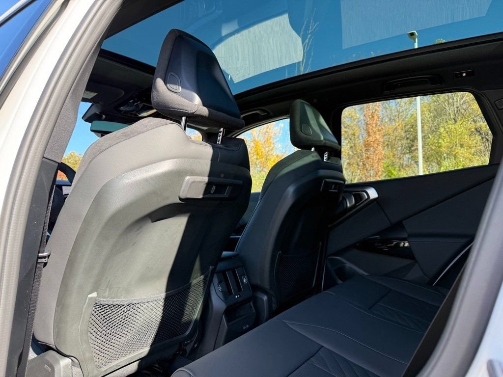 Used 2026 BMW X3 xDrive30i w/ M Sport Package AWD/4WD image 19