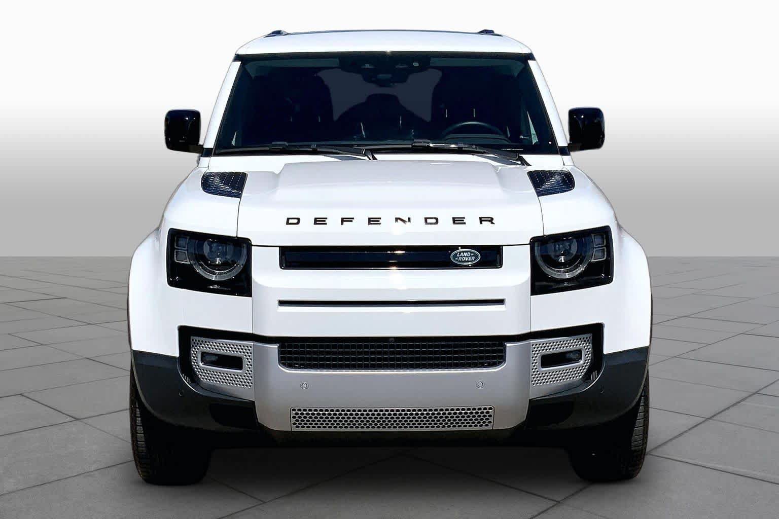 Used 2024 Land Rover Defender 110 S AWD/4WD image 4