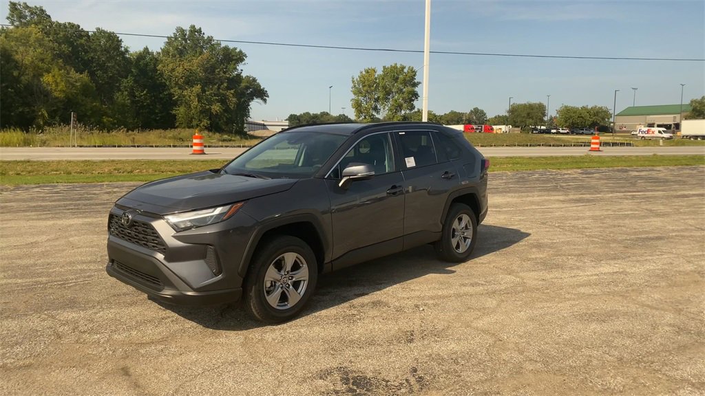 New 2025 Toyota RAV4 XLE image 4