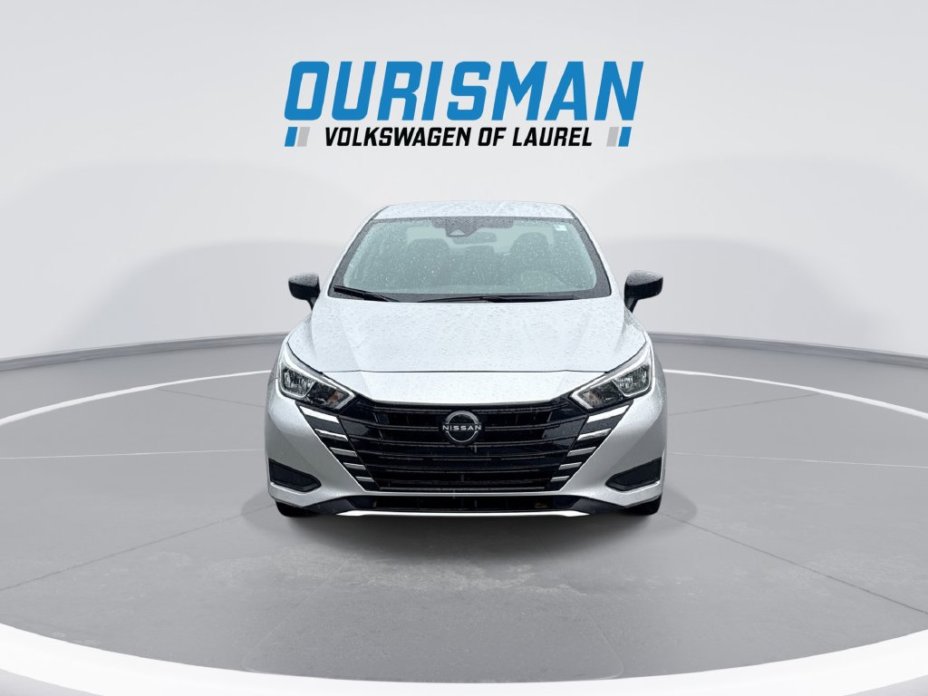 Used 2024 Nissan Versa S FWD image 3