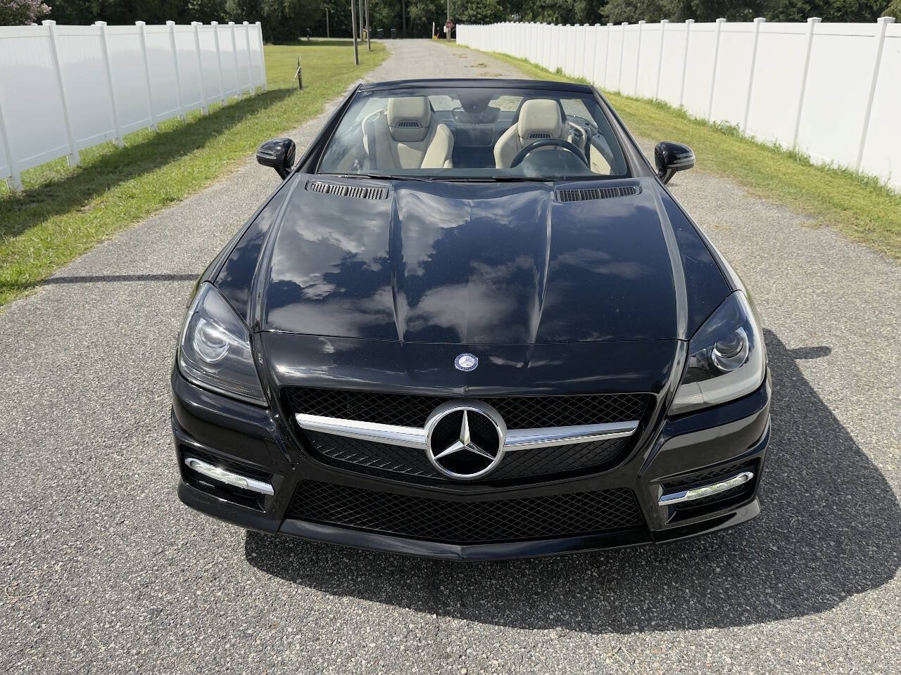 Used 2013 Mercedes-Benz SLK 250 image 2