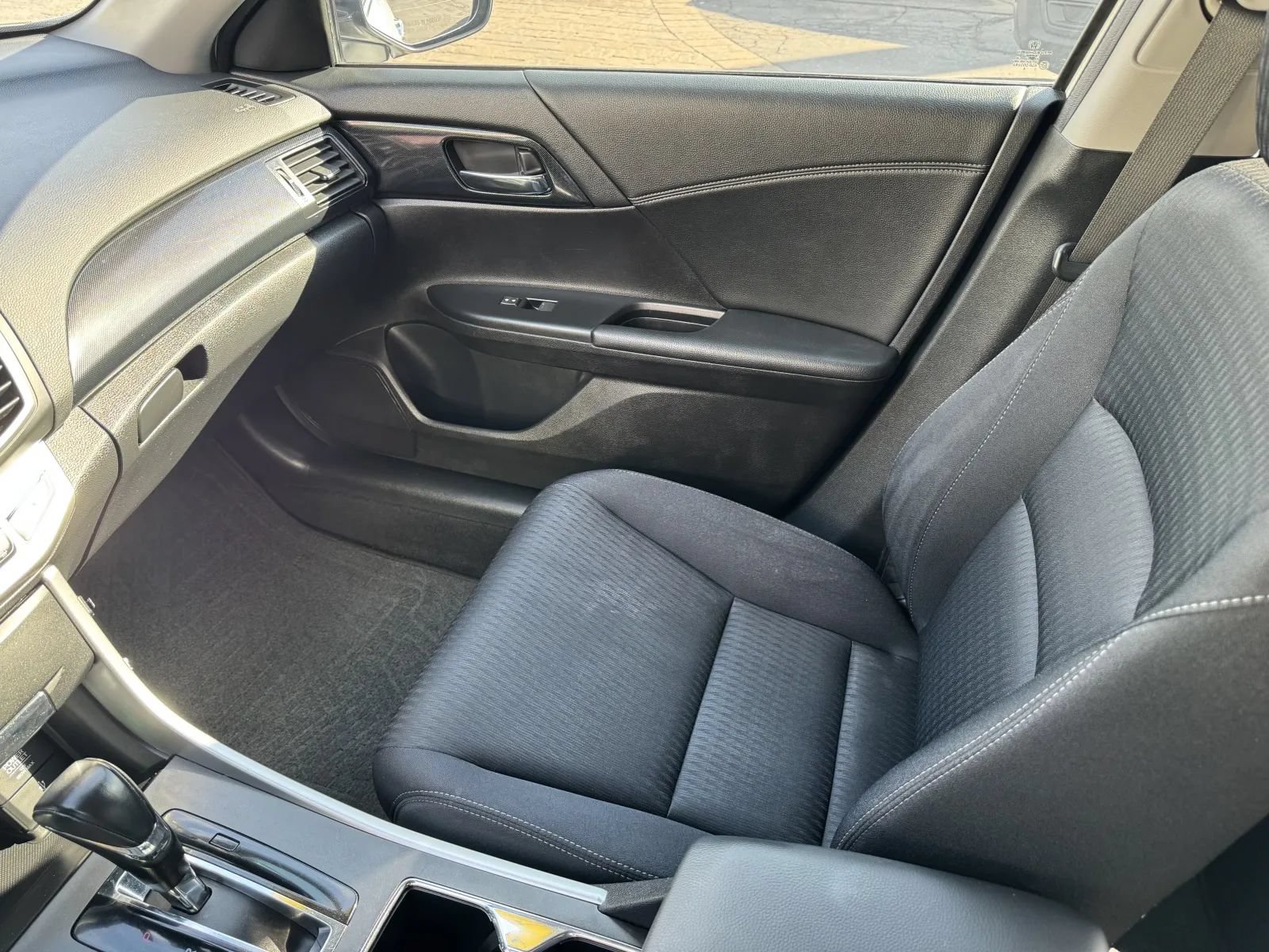 Used 2013 Honda Accord Sport image 32