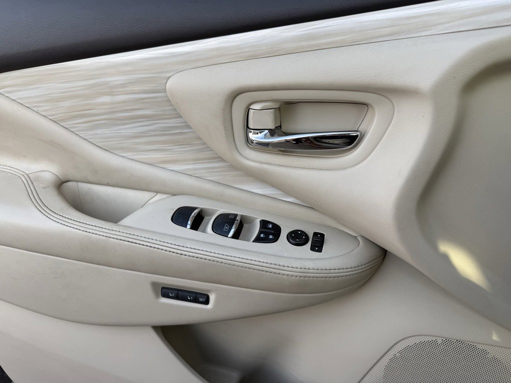 Used 2015 Nissan Murano Platinum image 9