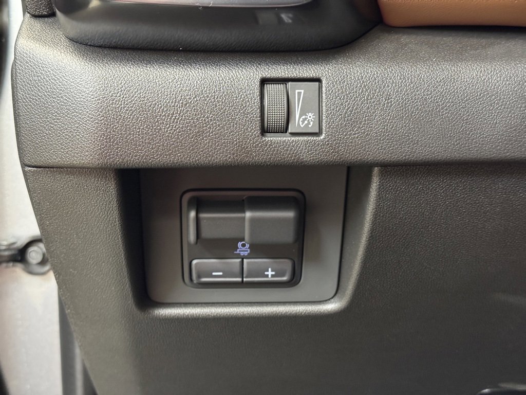 New 2025 GMC Canyon AT4 w/ Nightfall Edition image 29