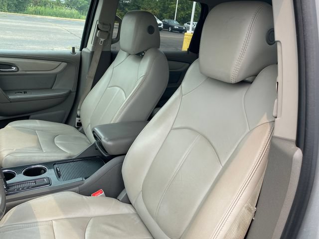 Used 2017 Chevrolet Traverse LT AWD/4WD image 7