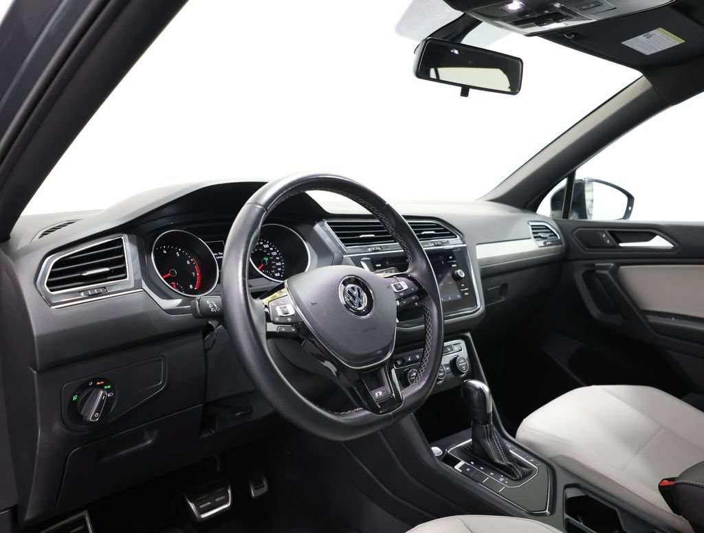 Used 2021 Volkswagen Tiguan SE R-Line FWD image 15