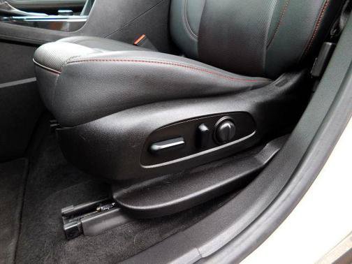 Used 2021 Chevrolet Blazer RS w/ Enhanced Convenience Package AWD/4WD image 20