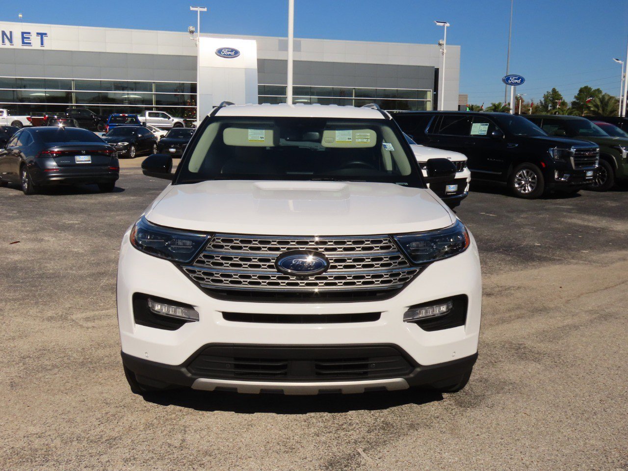 Certified 2023 Ford Explorer Limited w/ Equipment Group 301A image 5