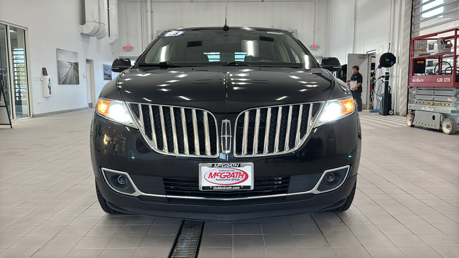 Used 2015 Lincoln MKX AWD w/ Equipment Group 102A image 10