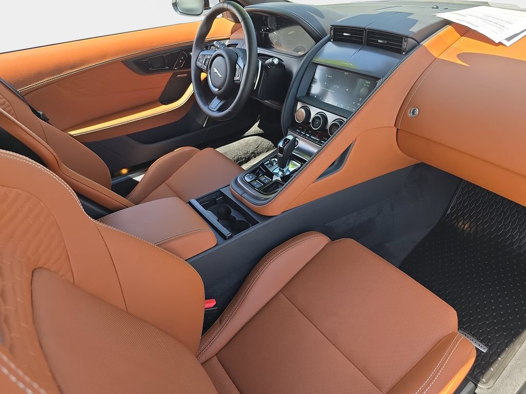 Certified 2024 Jaguar F-TYPE Coupe AWD image 9