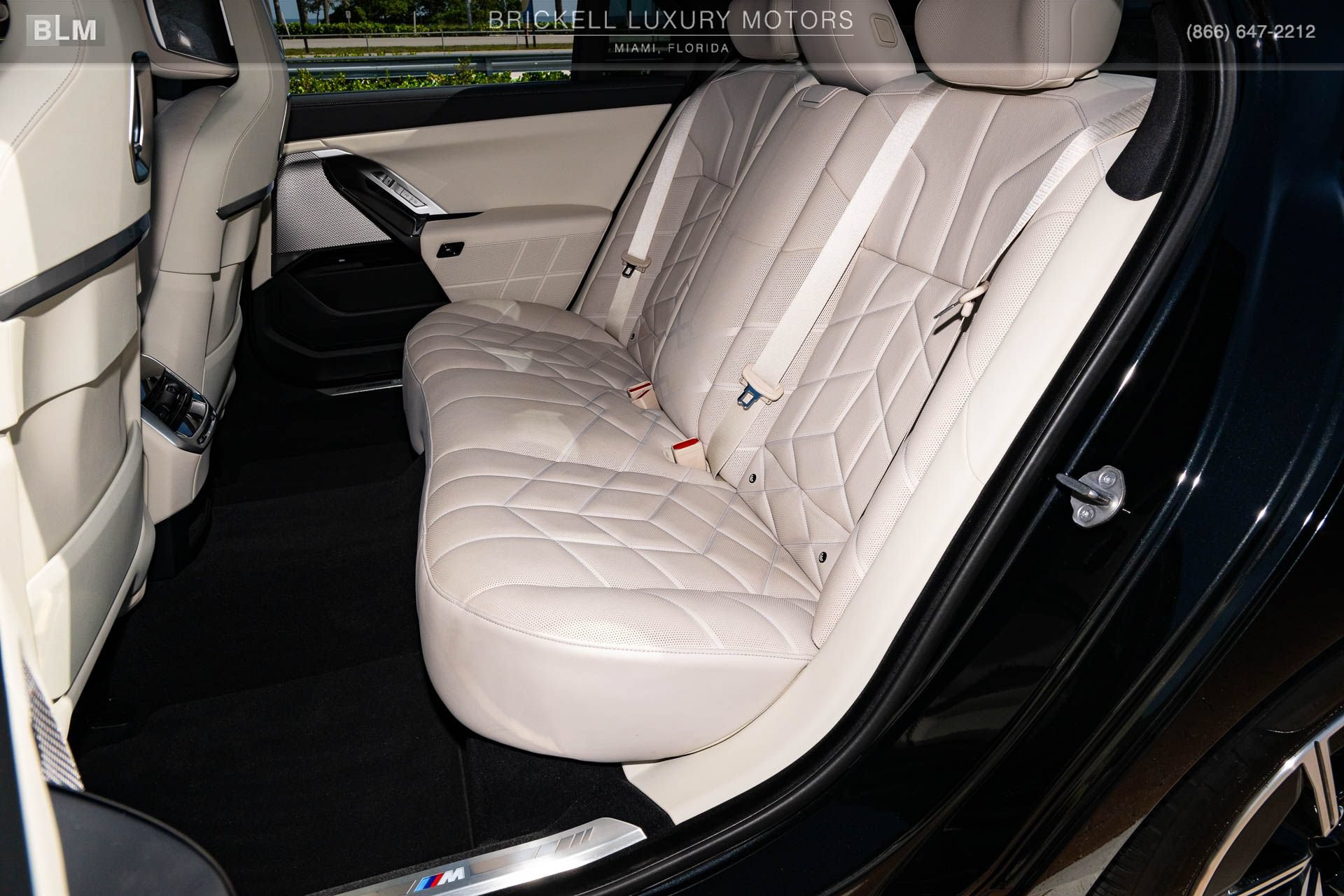 Used 2024 BMW 760i xDrive AWD/4WD image 21