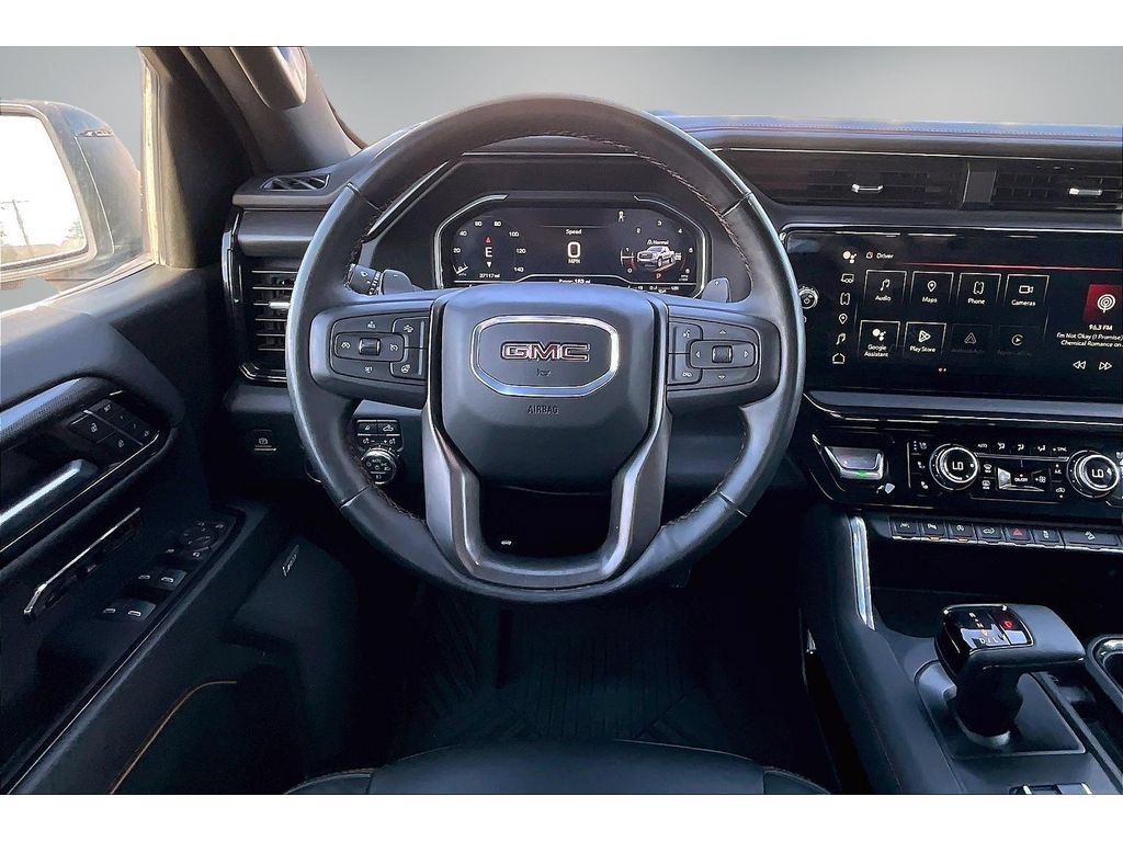 Used 2024 GMC Sierra 1500 AT4 w/ AT4 Premium Package AWD/4WD image 9