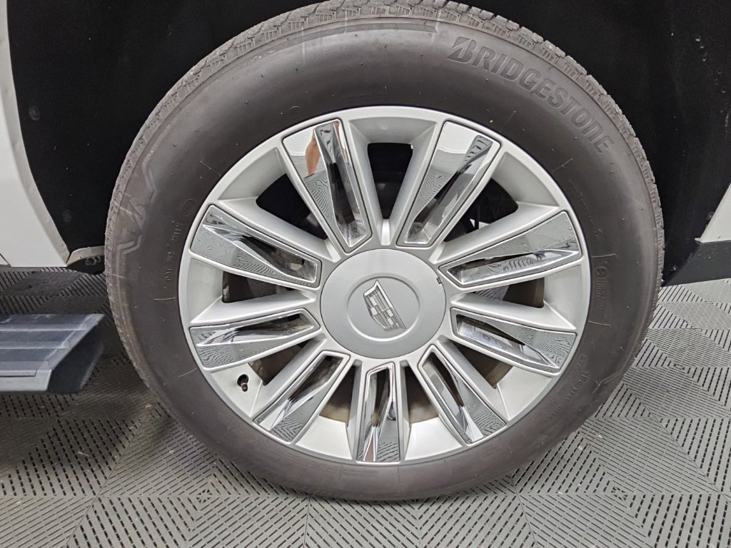 Used 2019 Cadillac Escalade ESV Platinum RWD image 50