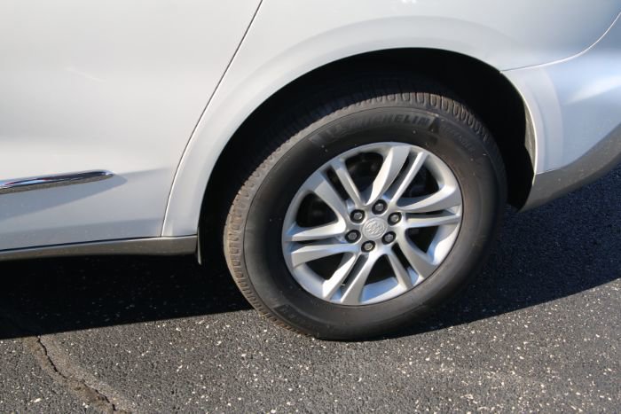 Used 2018 Buick Enclave Essence w/ Trailering Package image 14