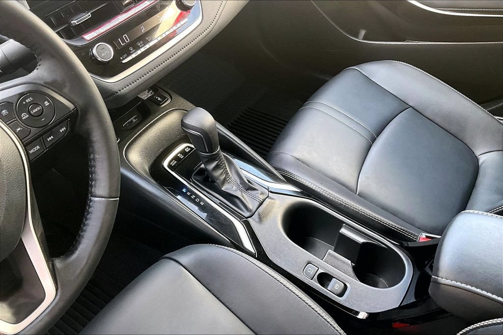 Certified 2025 Toyota Corolla XLE FWD image 20