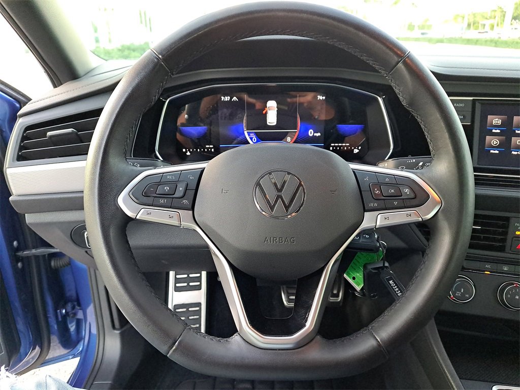 Used 2023 Volkswagen Jetta Sport image 17