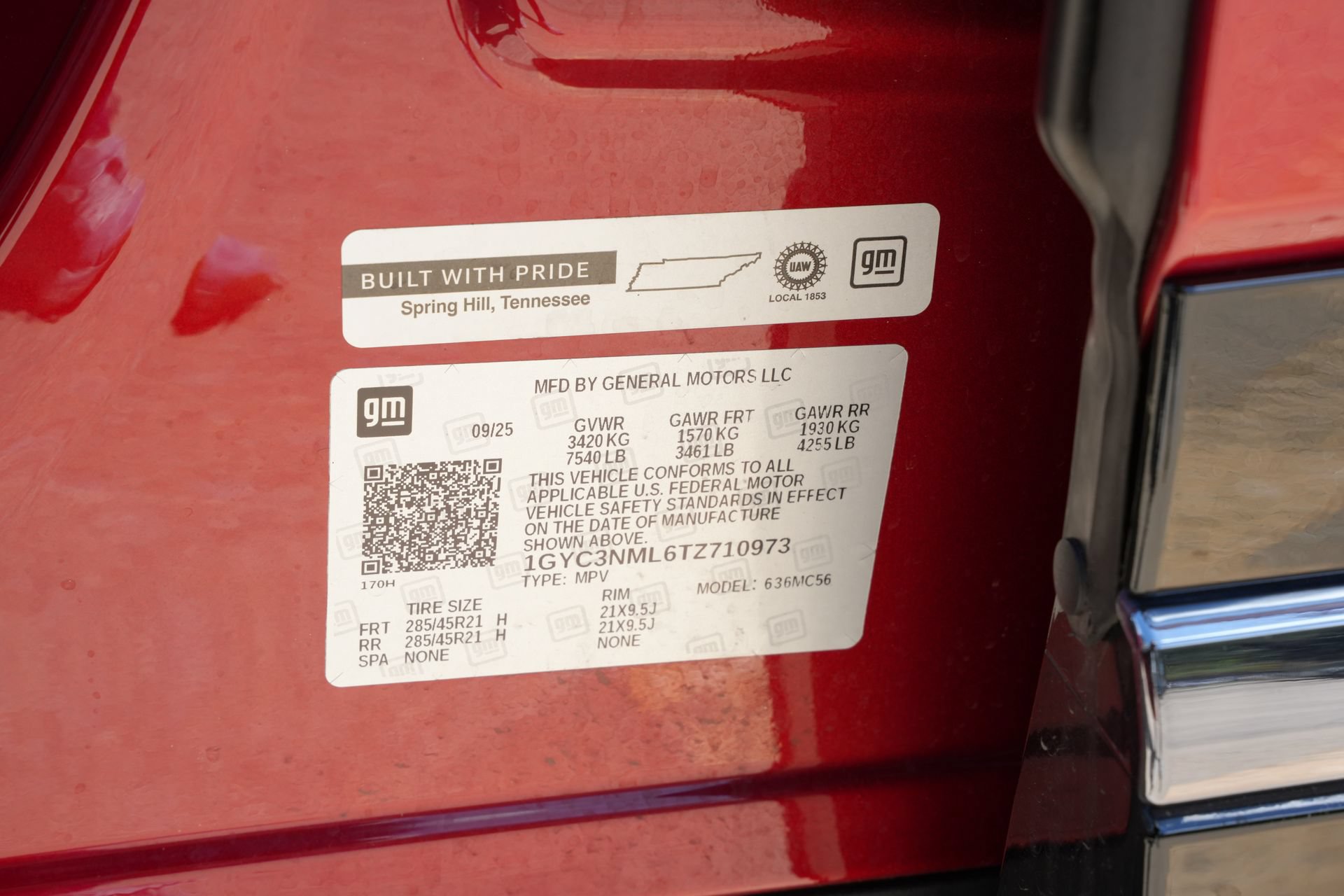 Certified 2026 Cadillac Vistiq Sport w/ LPO, Floor Liner Package AWD/4WD image 31