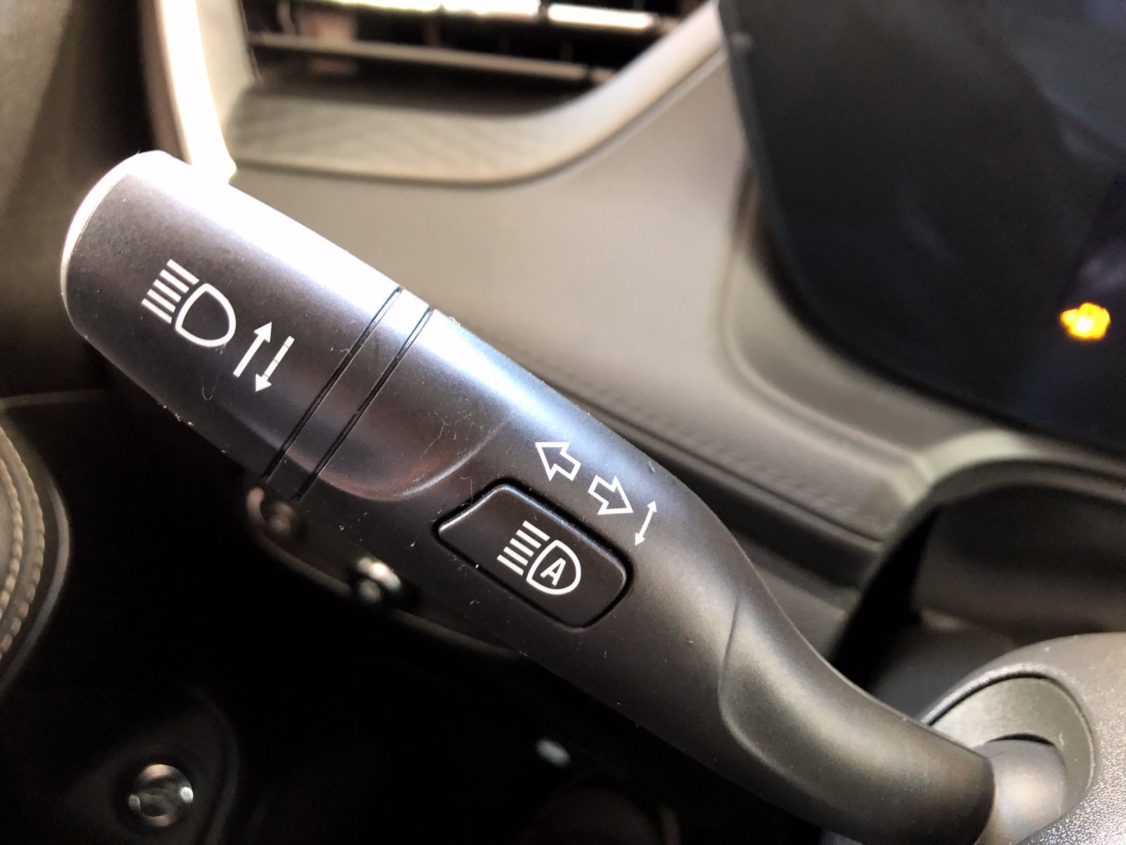 Used 2024 Buick Encore GX Preferred AWD/4WD image 29