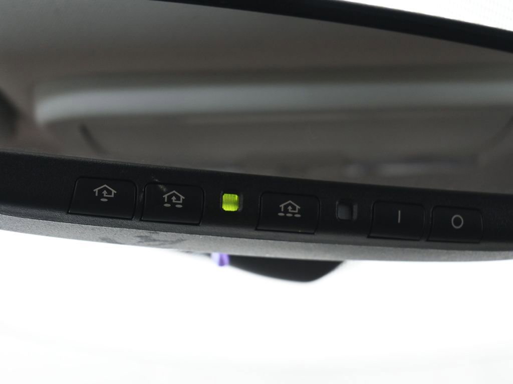 Used 2018 Nissan Titan PRO-4X w/ Pro-4x Convenience Package image 26