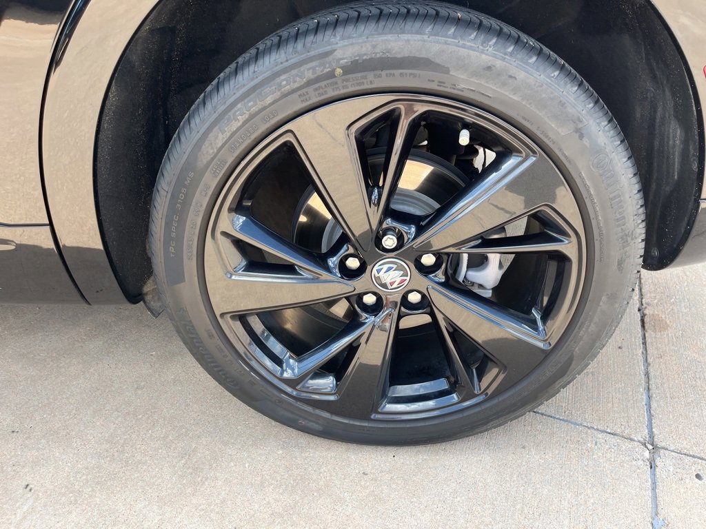 Used 2022 Buick Envision Essence w/ Technology Package I image 20