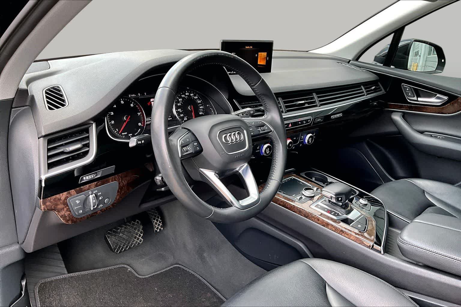 Used 2018 Audi Q7 3.0T Premium AWD/4WD image 18