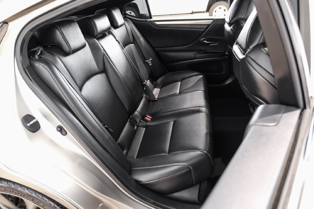 Used 2021 Lexus ES 350 F Sport w/ Accessory Package 2 FWD image 41