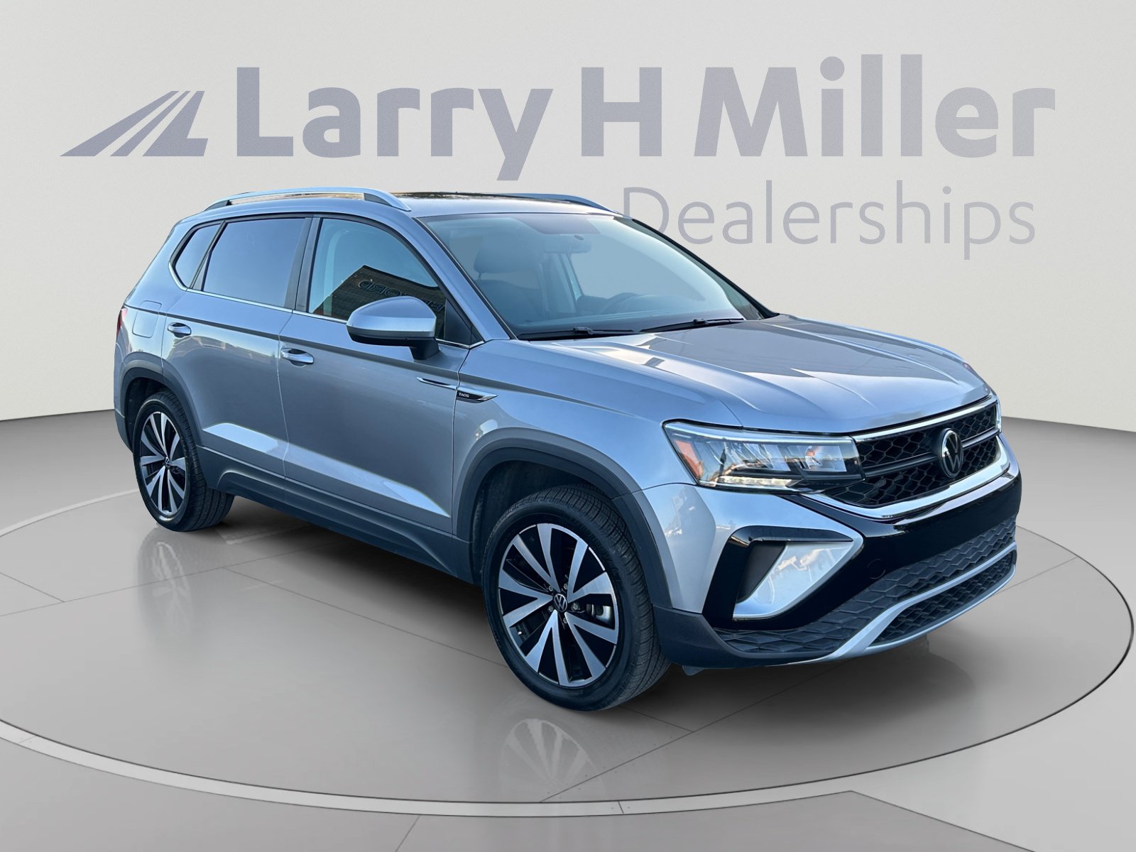 Used 2022 Volkswagen Taos SE FWD image 7